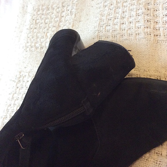 Knee High Black Boots (with square heel) - Picture 6 of 6